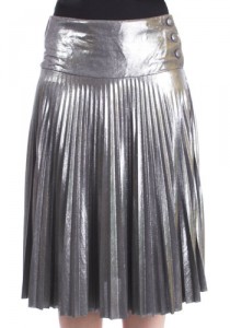 An example of a sunburst pleated skirt.